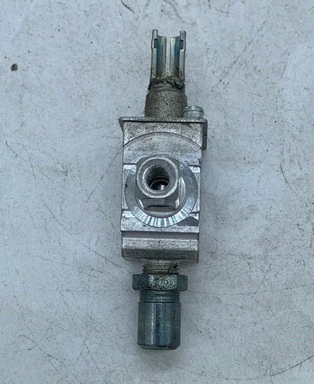 Used Atwood Wedgewood Burner Valve 6500 BTU 51096 / 9511F