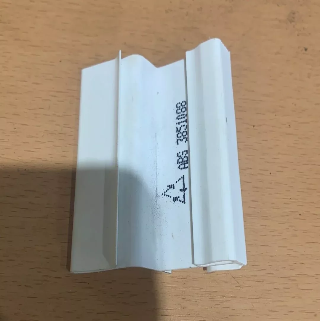 Used Dometic SVC Thermistor Holder - 3851088017