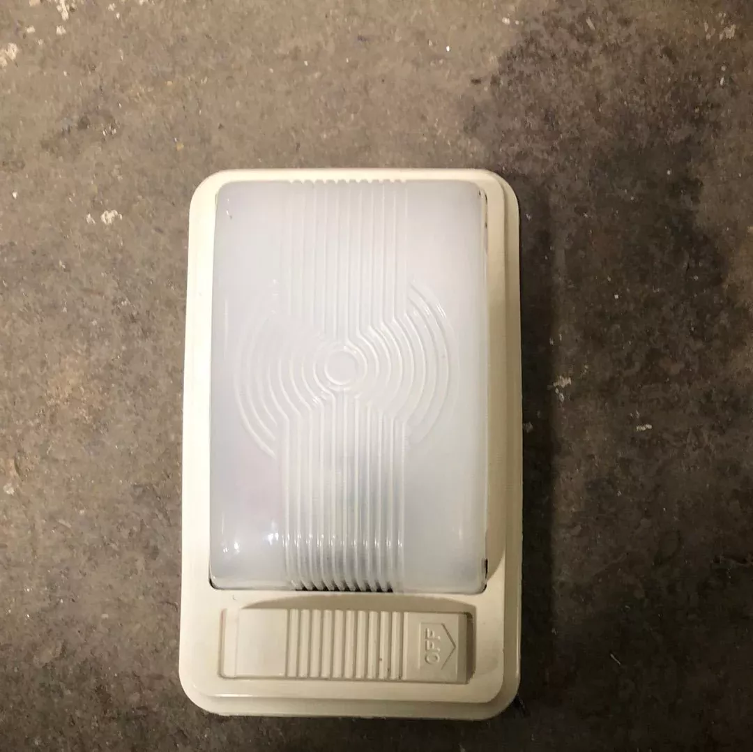 Used RV Interior Light Fixture *SINGLE* PD771